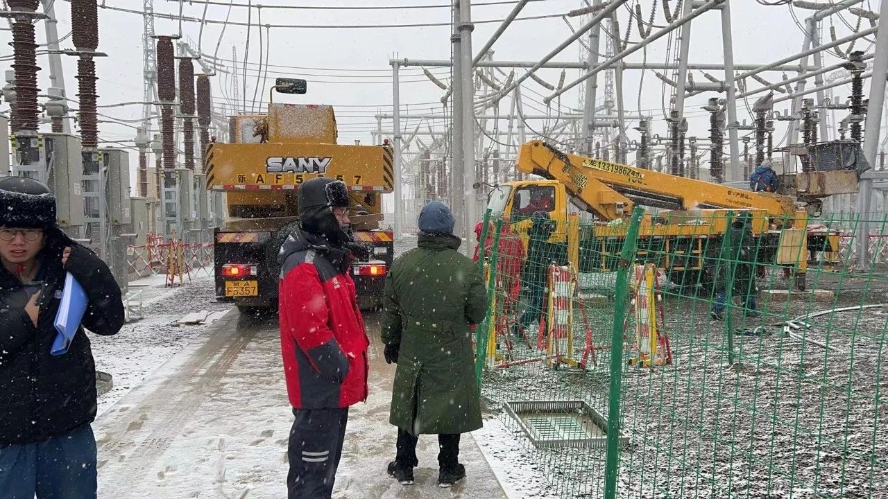 達(dá)坂城、三塘湖、木壘750千伏變電站第三臺(tái)主變擴(kuò)建工程“零缺陷”投運(yùn)